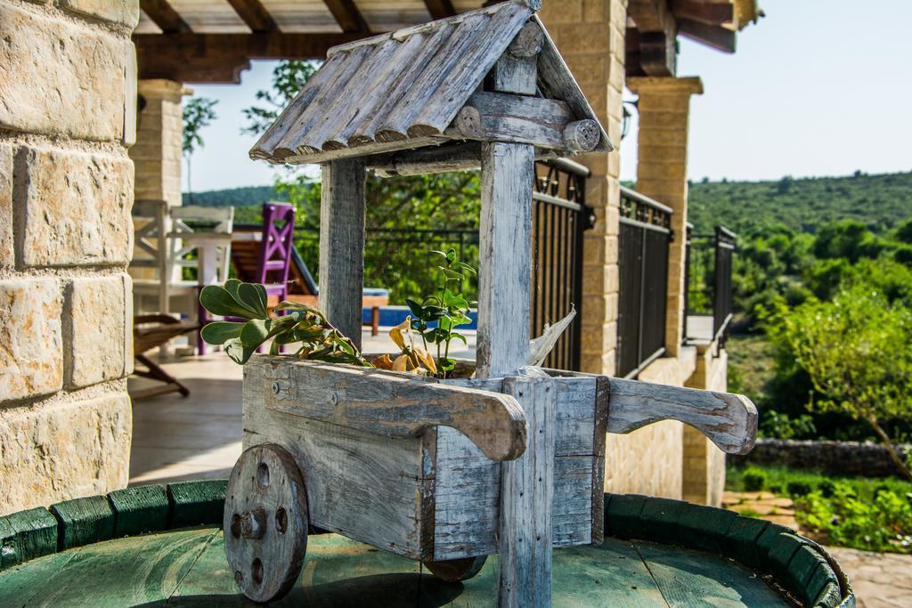 Villa Dvori Dida Mile Свети-Петар Номер фото