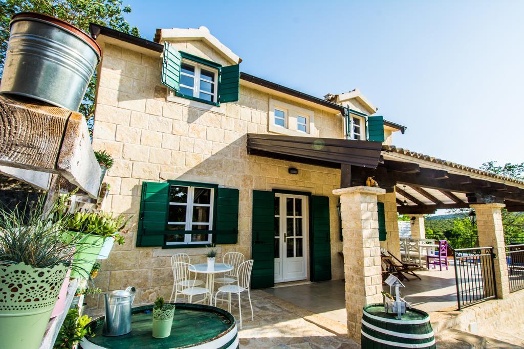 Villa Dvori Dida Mile Свети-Петар Номер фото